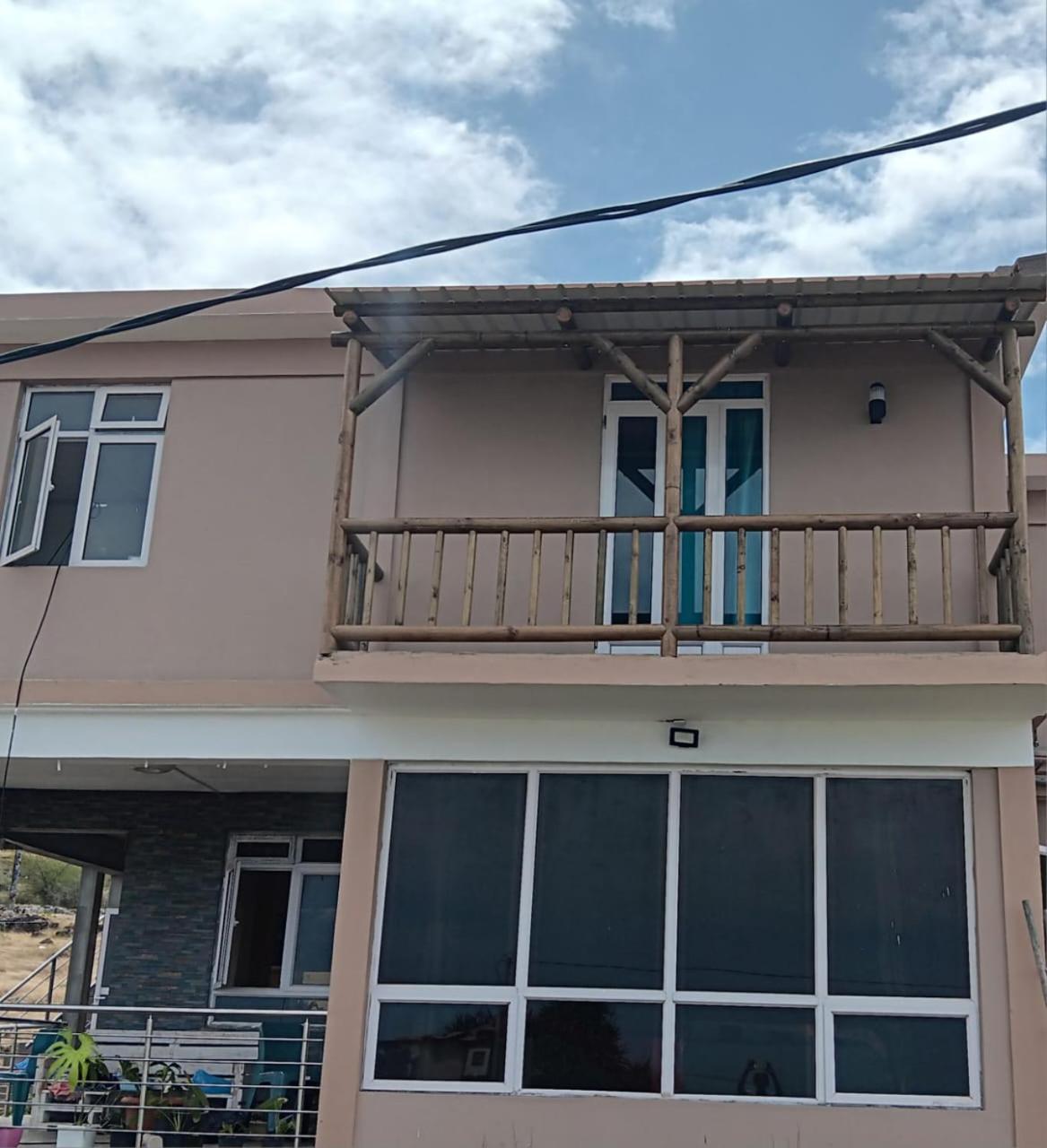 Chez Laineda Le Bijou Mourouk Rodrigues Bed & Breakfast Port South East ภายนอก รูปภาพ